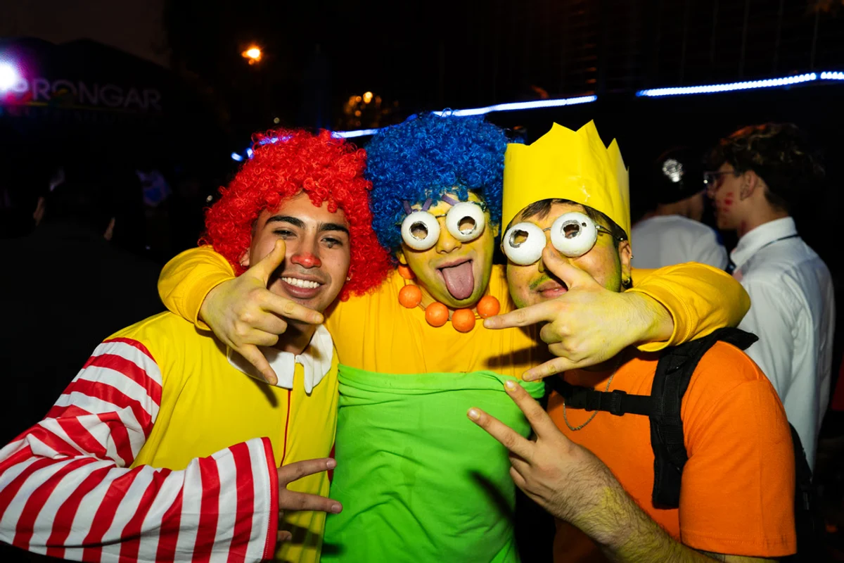 Viernes Pre Halloween ? en Caserio Fiesta Viernes 30 de Octubre en Hangar Bellavista