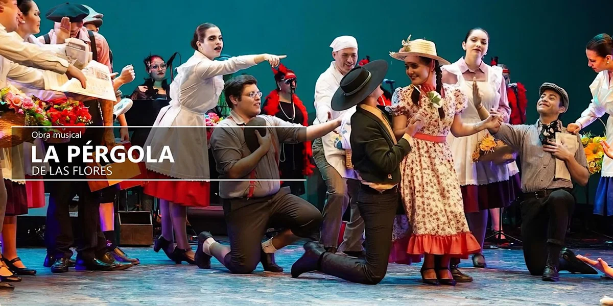 Danza: La Pérgola de las Flores del Conjunto Folclórico Tierra Chilena