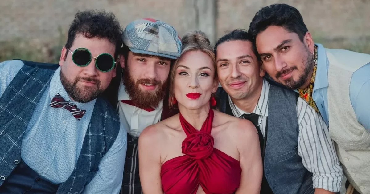 Sigrid Alegría y los Claveles