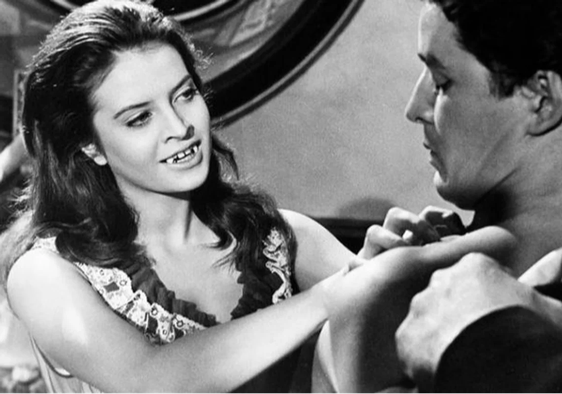 El beso del vampiro: Cine en el Centro de Extensión UC