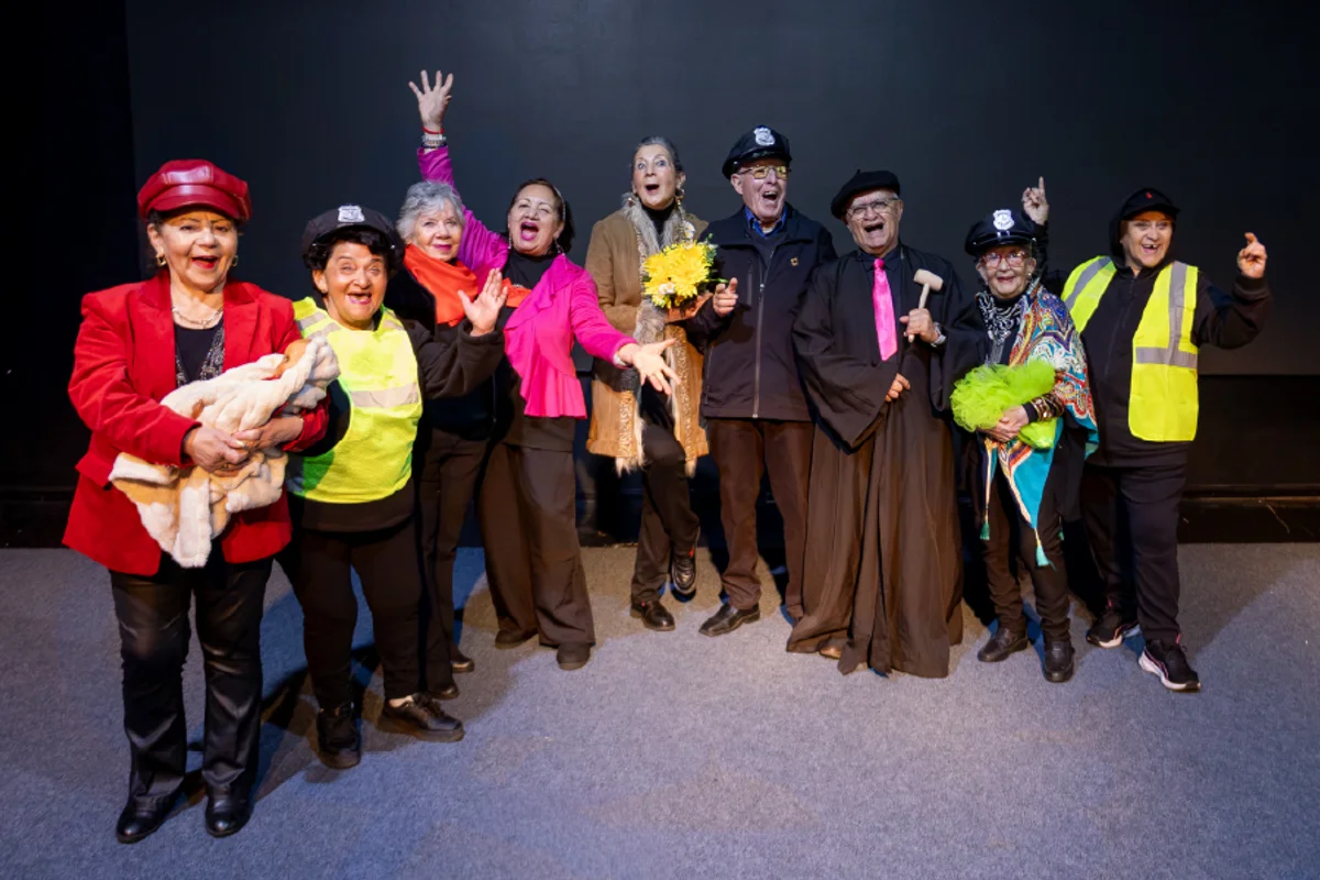 Compañía Personas Mayores UFRO presenta la comedia Lecciones mayores